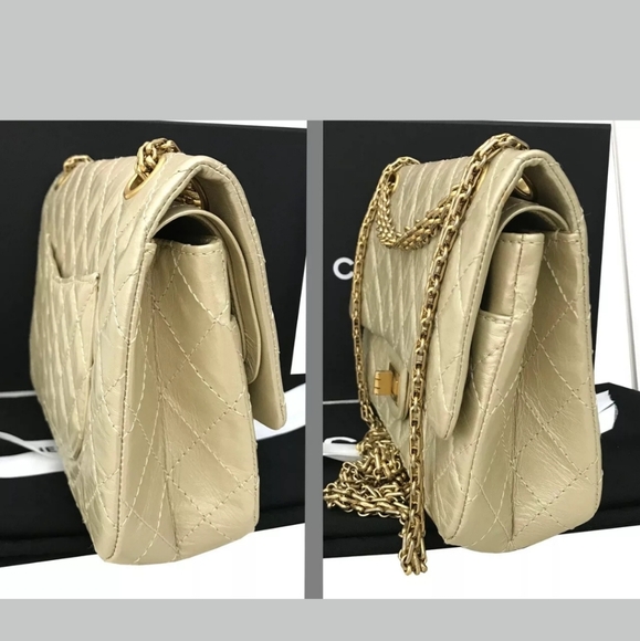 🎉HP X2🎉CHANEL Reissue Gold Double Flap Calfskin - Picture 7 of 8